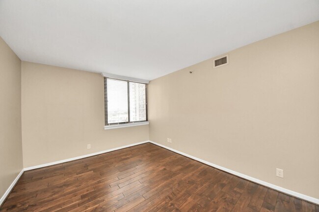 Building Photo - 3525 Sage Rd