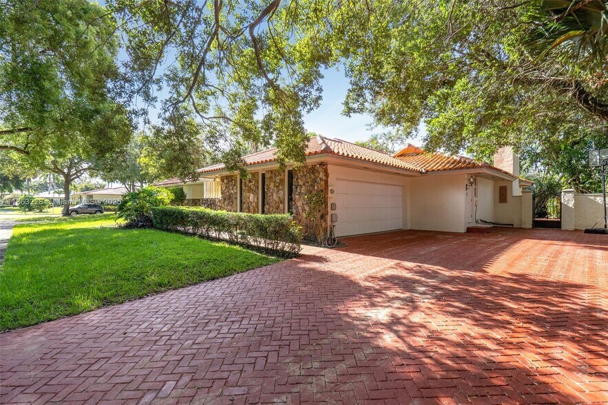 Primary Photo - 14620 Fitzpatrick Rd