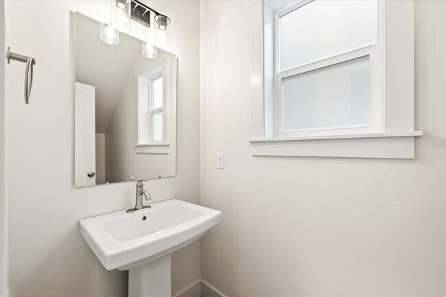 Building Photo - 3+3 Luxury Home in Eagle’s Prestigious Bellemeade Community