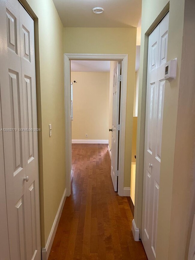 Building Photo - 81 SW 3rd St