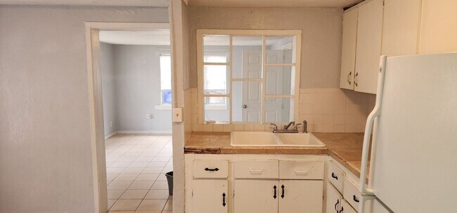 Building Photo - 27 Lake Eustis Crossing RES 228