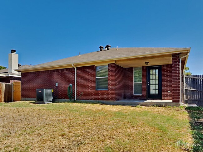 Building Photo - 2637 Ensenada Ln