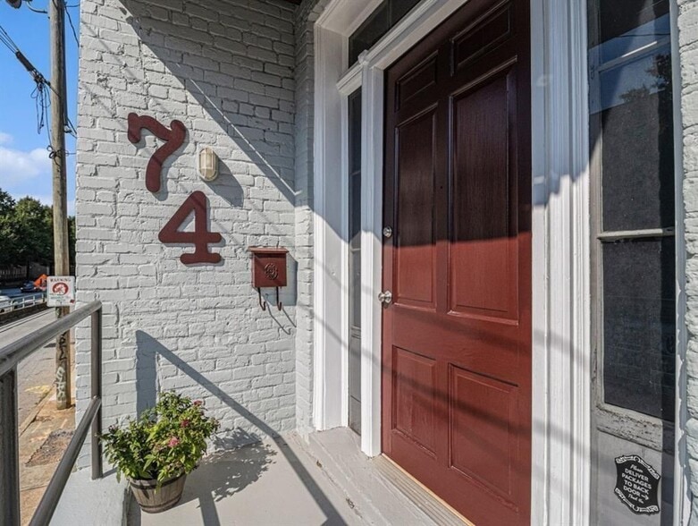 Building Photo - 74 Boulevard