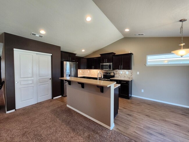 Building Photo - Beautiful One Level in the Reserve At Clea...