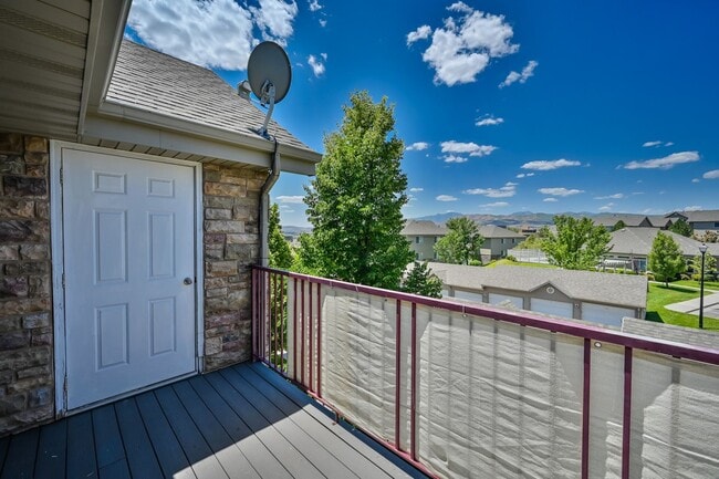 Building Photo - Beautiful 3 Bedroom Condo in Amazing Locat...