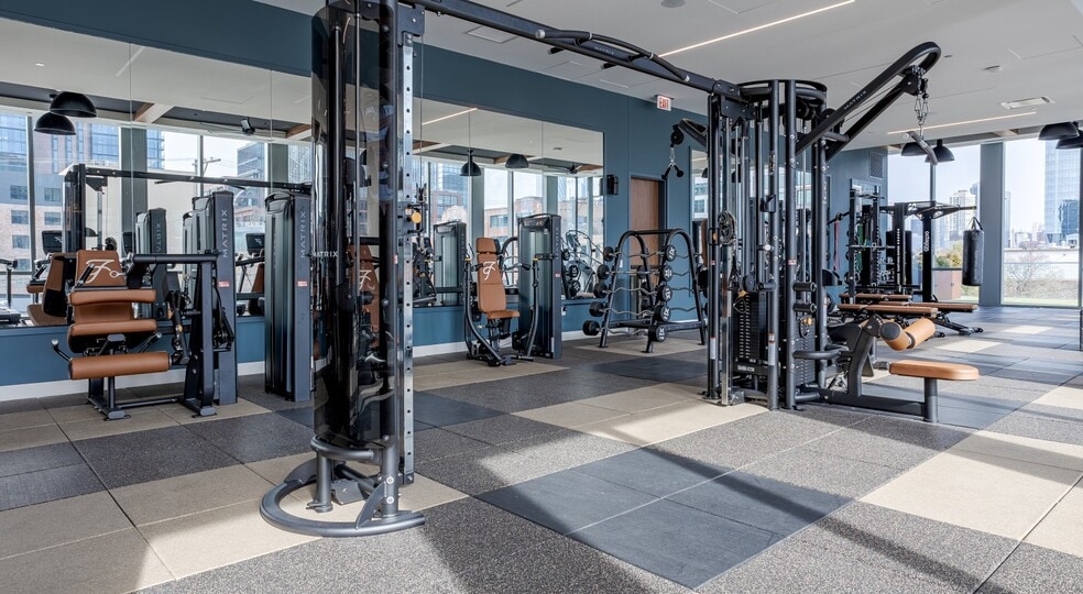 Building Photo - 327 N Aberdeen St