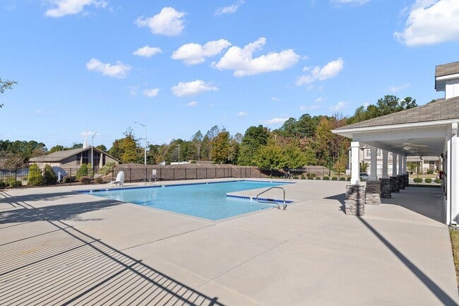 Building Photo - **Spacious 3/2.5 Townhome in Durham**