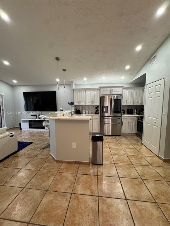 Building Photo - 17679 SW 146th Ct