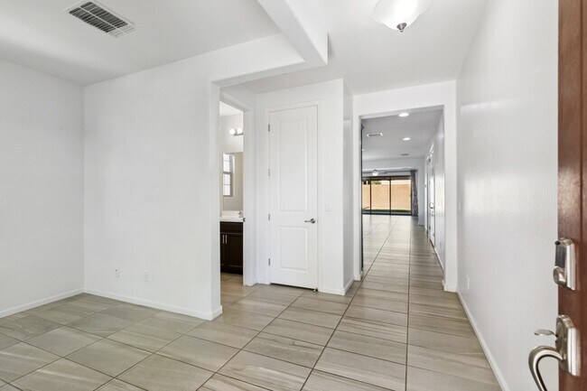 Building Photo - 4527 Volt Ln