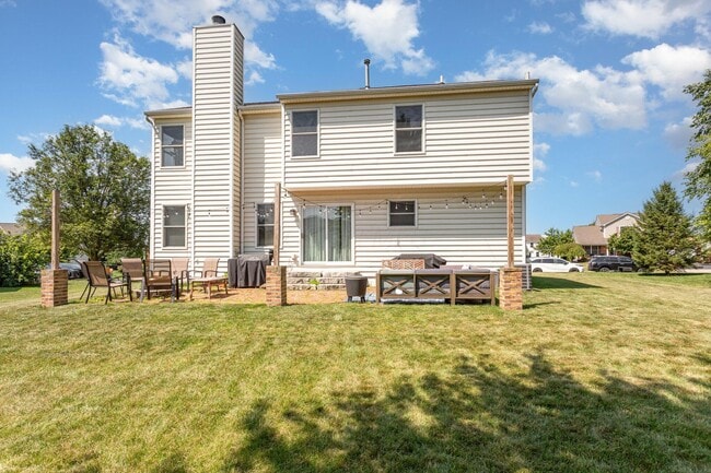 Building Photo - 7521 Daisy Ln