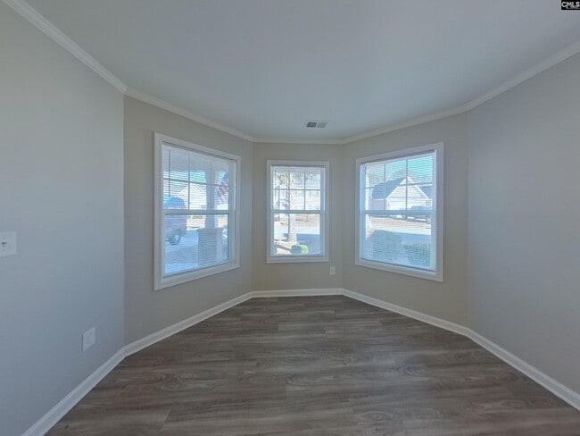 Building Photo - 309 Finch Ln