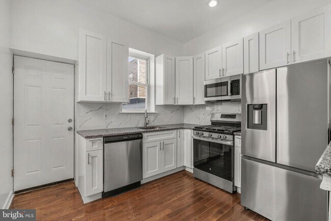 Building Photo - 1719 S 18th St