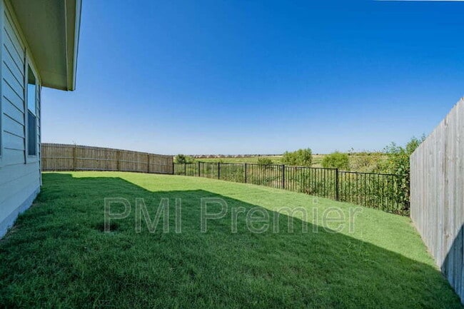 Building Photo - 14817 Equine Trail