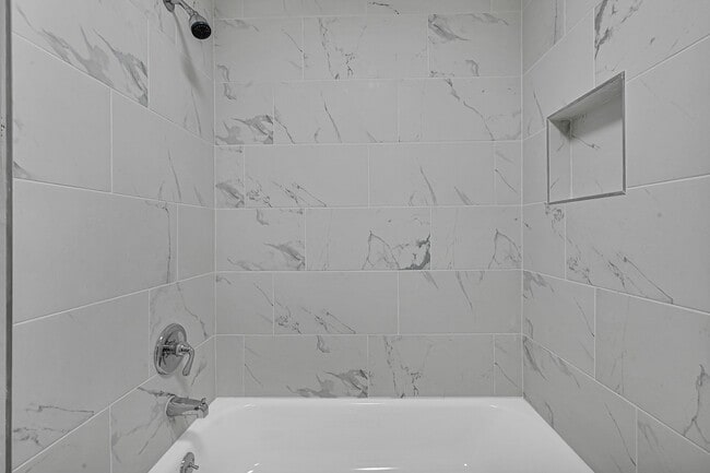 Building Photo - 1304 Sage Dr