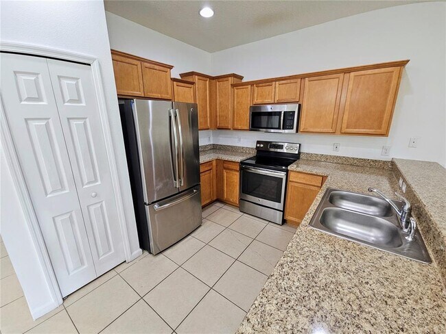 Building Photo - 1875 Portofino Meadows Blvd