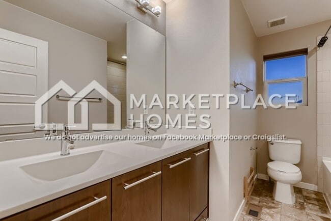 Building Photo - 10803 Sedalia Cir