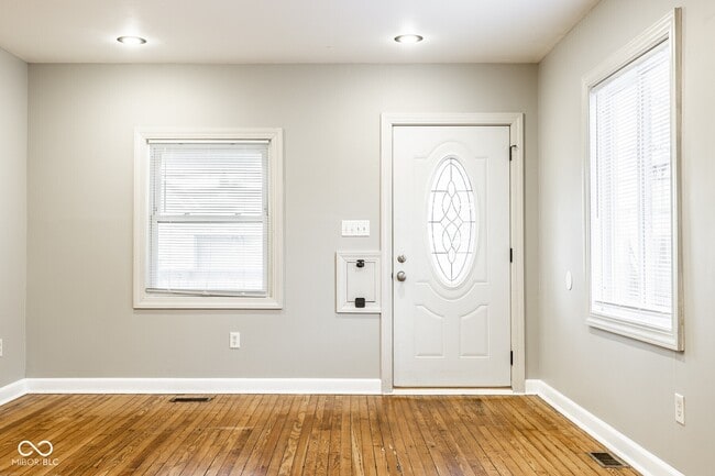 Building Photo - 1253 S East St