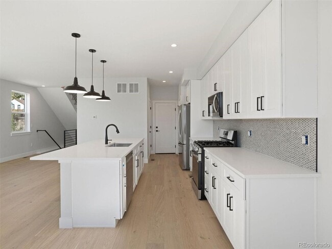 Building Photo - Brand New 3BD, 4BA Half-Duplex in Villa Park with Back Yard