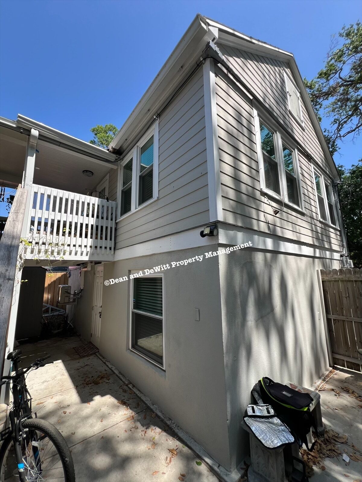 Building Photo - 1 Bed/1 Bath - Unit 1