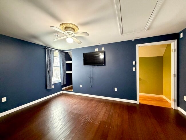 Building Photo - 62 Webster St