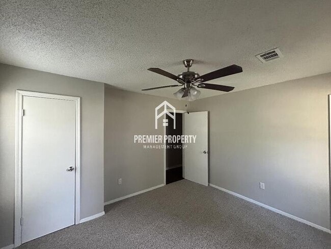 Building Photo - 10554 French Fort Dr