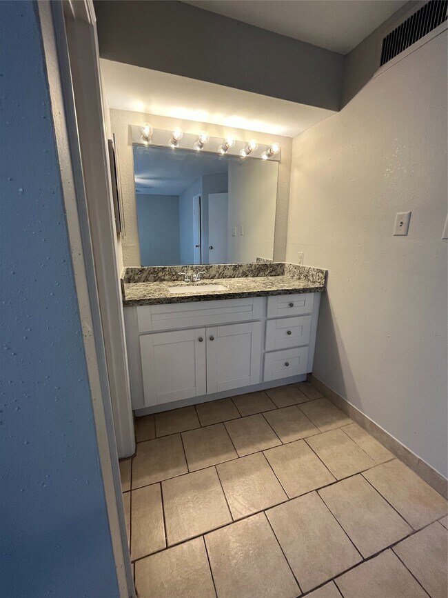 Building Photo - 7200 T C Jester Blvd