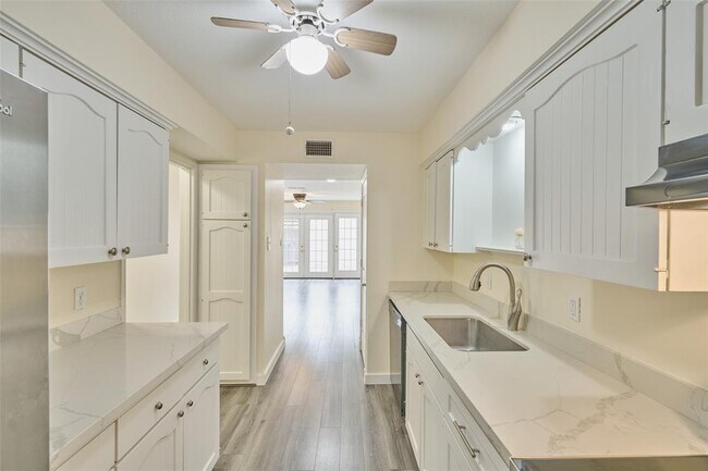 Building Photo - 2308 Winrock Blvd