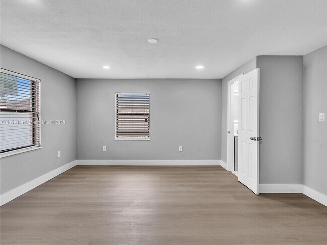 Building Photo - 19021 NW 23rd Ct