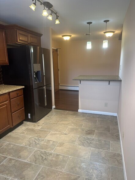 Kitchen with tile floor - 147 Barrett St
