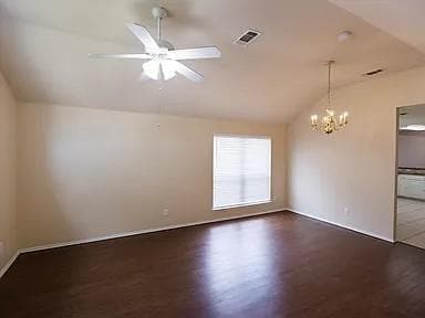 Building Photo - 2421 Collier Dr