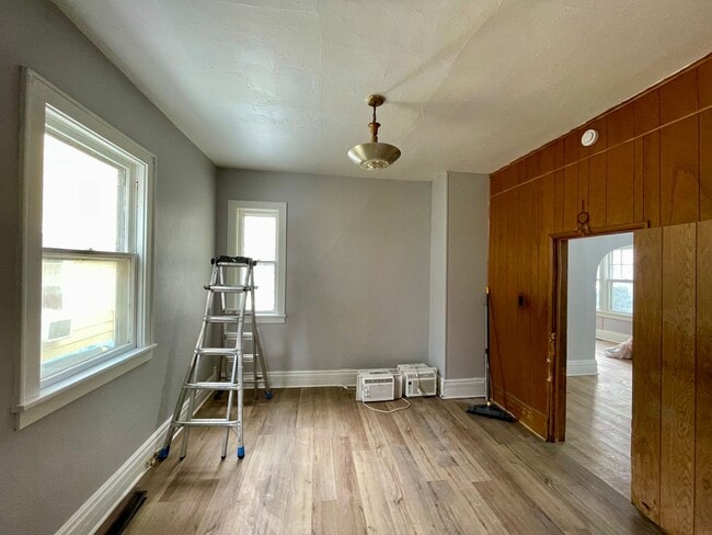 Building Photo - 2-Bedroom Home – Housing Choice Voucher Welcome