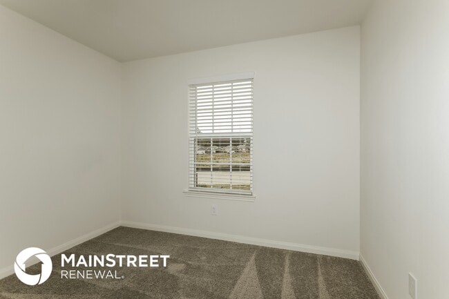 Building Photo - 26861 Steinbeck Dr