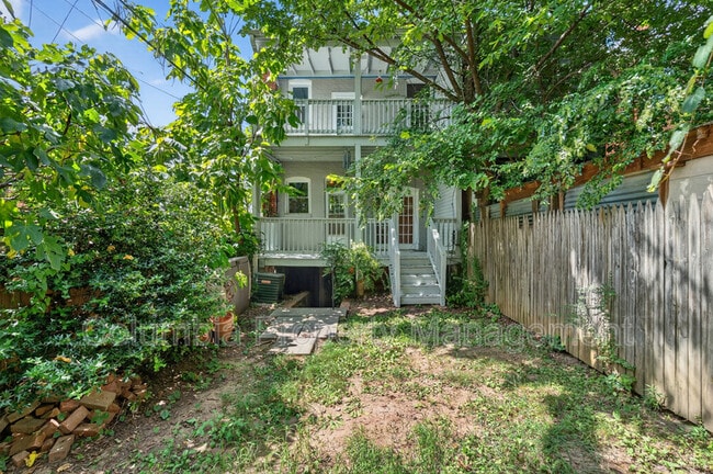 Building Photo - 3523 Warder St NW