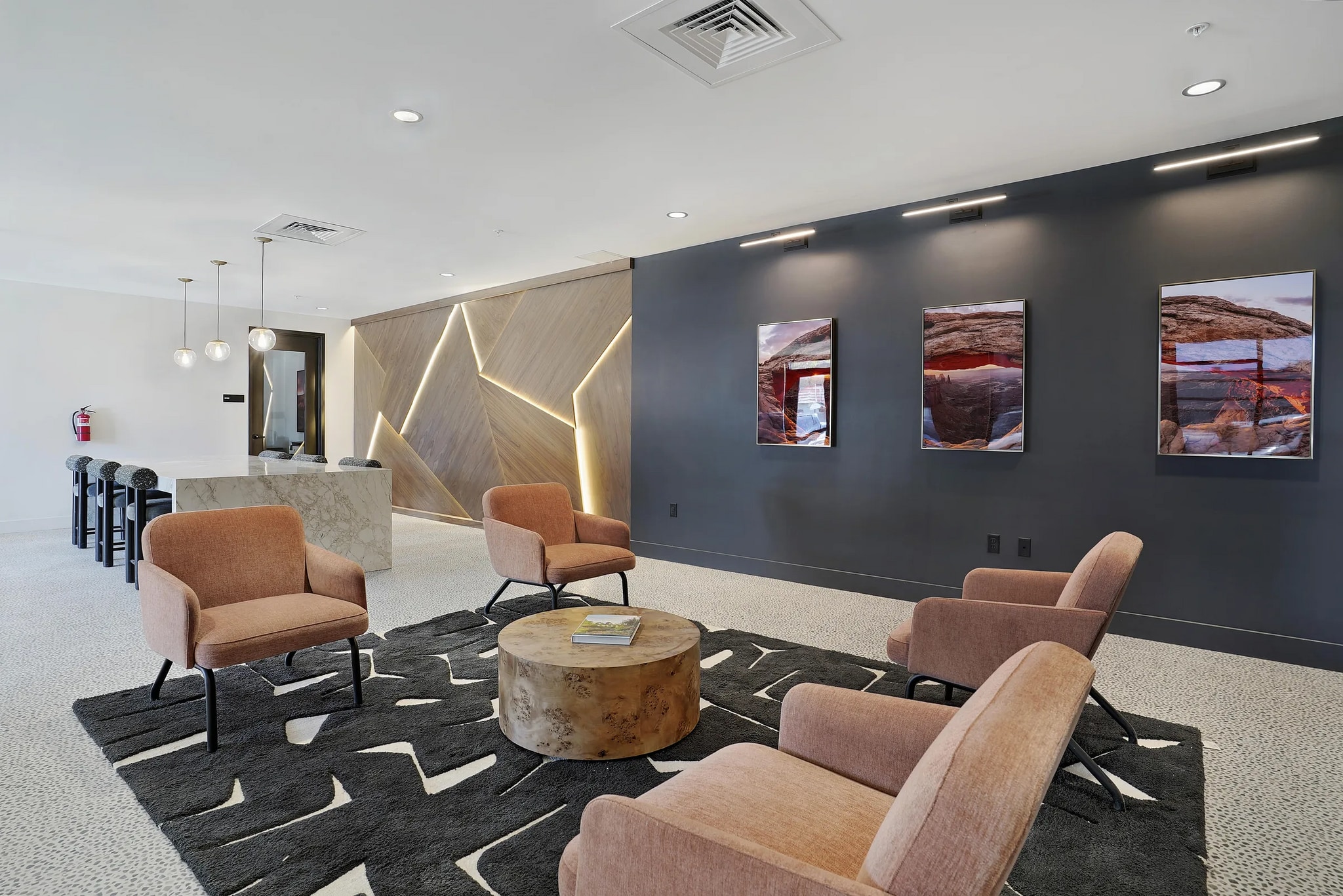 Building Photo - 340 West 700 S