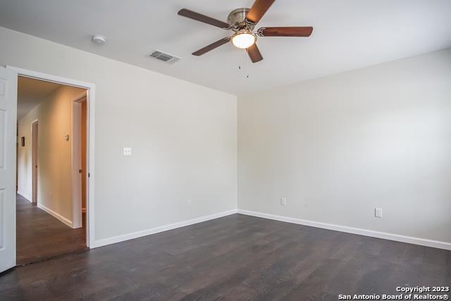 Building Photo - 303 Victor St