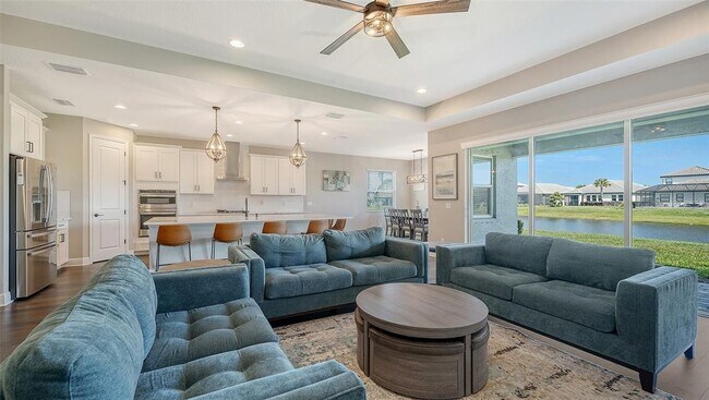 Building Photo - 16905 Sweetwater Village Dr