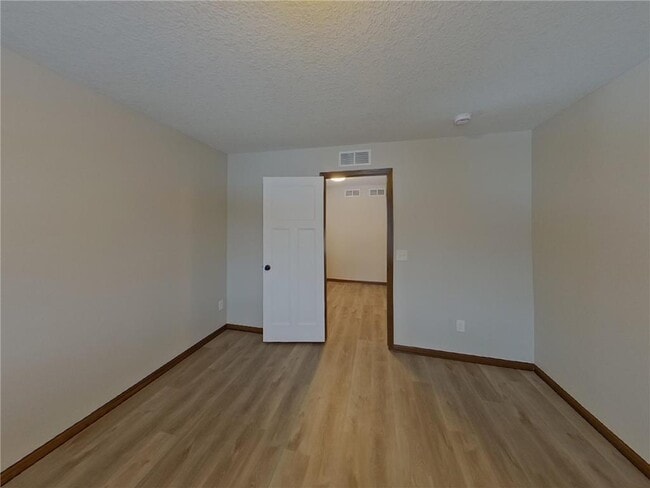 Building Photo - 1133 Rosemary Ln