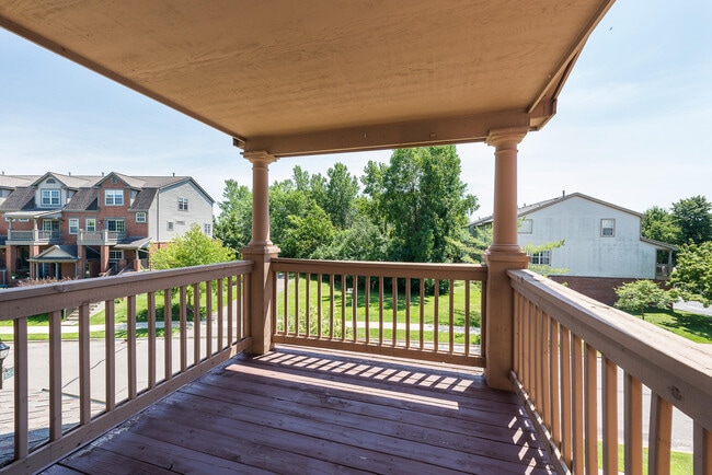 Building Photo - 2865 Barclay Wy