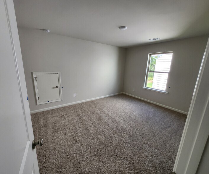 Upstairs bedroom 3 - 2797 Aralynn Way