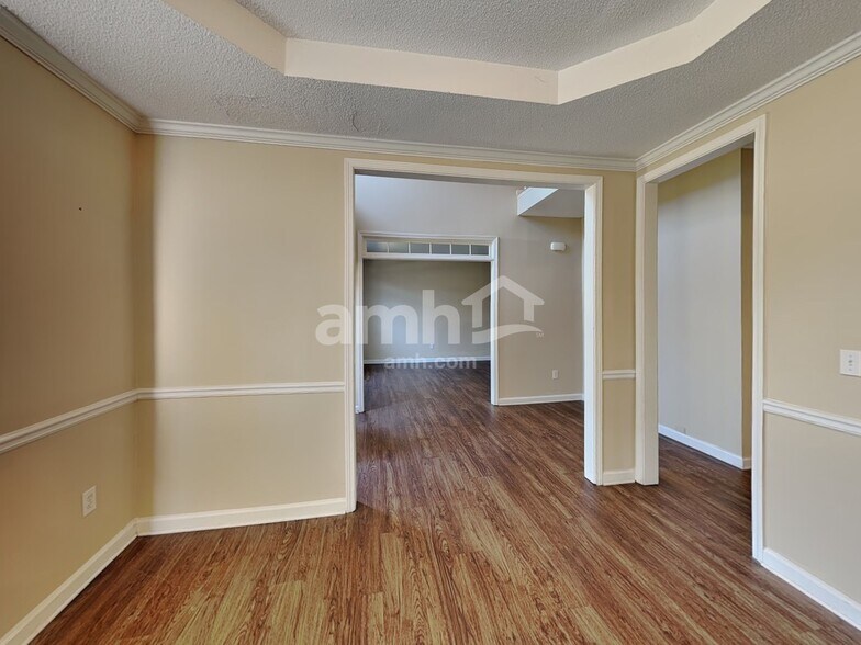 Building Photo - 1501 Jade Cove Dr