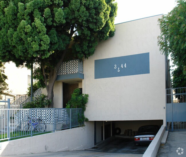Building Photo - 3744 Keystone Ave