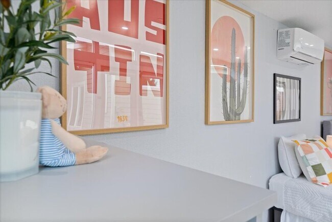 Building Photo - 6301 Santos St