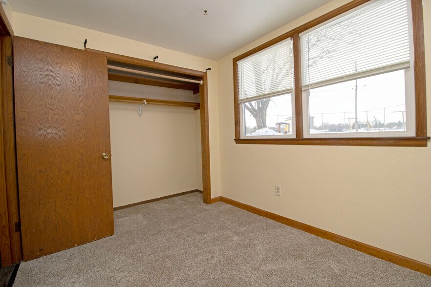 Building Photo - 1126 13th St S