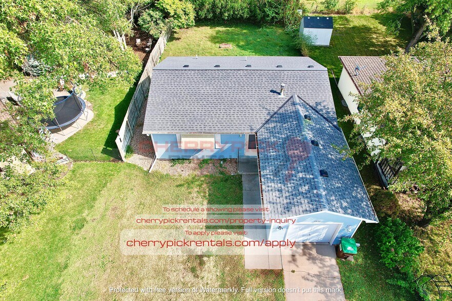 Building Photo - 2612 S 52nd St