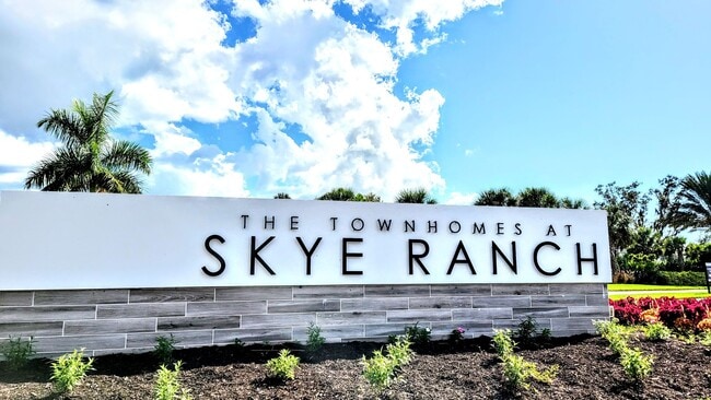 Building Photo - Annual UNfurnished 3/ 2 1/2 townhome in great location near I-75 at Skye Ranch