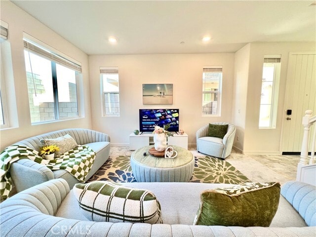 Building Photo - 3082 Carrizo Dr