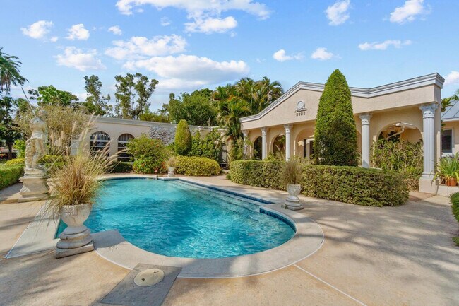 Building Photo - 3399 70th Ln N