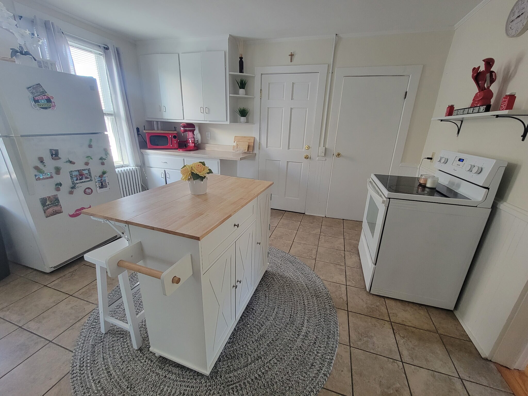 Building Photo - 19 Dixon St