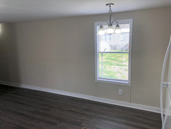 Building Photo - 295 E Wright St