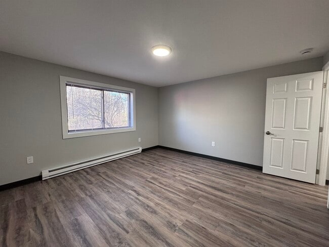 Building Photo - 95 Powers St